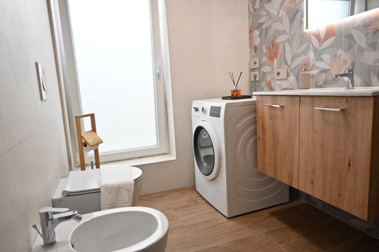 Garofoli Apartments Сан Джовани Лупатото Екстериор снимка